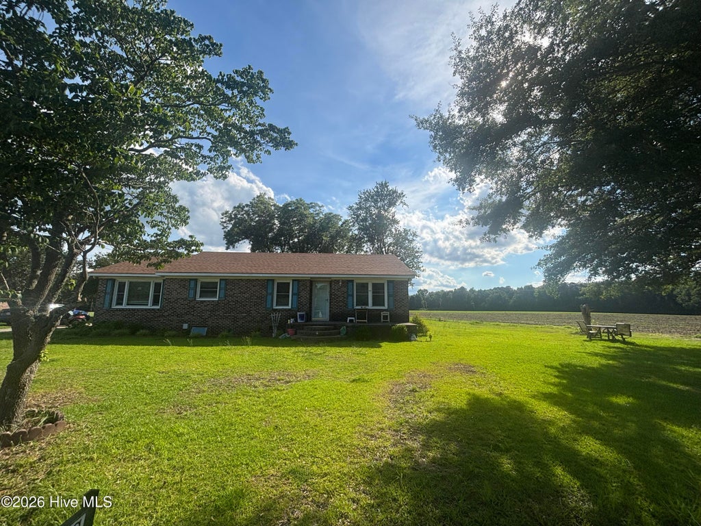Photo of 4086 Collins Drive, Lumberton, NC 28358 (MLS # 100581959)