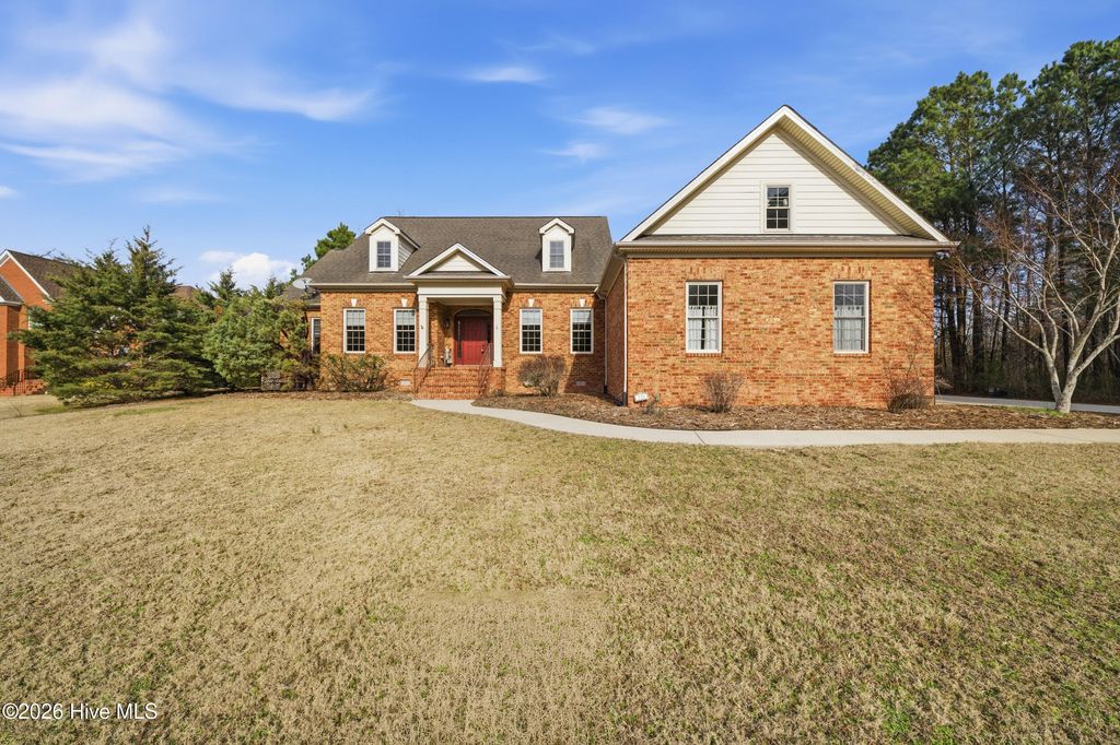 Photo of 120 Lincoln Place, Hertford, NC 27944 (MLS # 100557098)