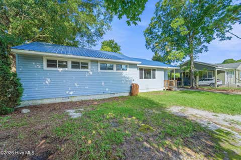 Tiny photo for 613 Elm Street, Jacksonville, NC 28540 (MLS # 100598045)