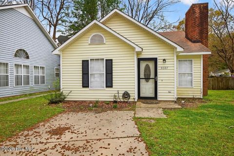 Homes For Sale - 3607 Colony Drive<br/> New Bern, NC 28562