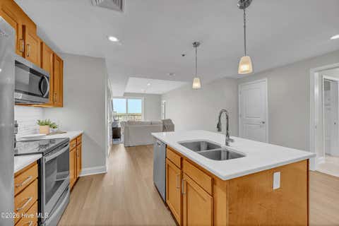 Tiny photo for 14 Grace Street #1112, Wilmington, NC 28401 (MLS # 100587598)