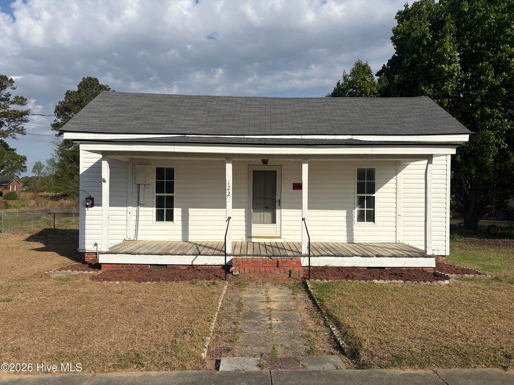 Photo of 122 E Main Street, Eureka, NC 27830 (MLS # 100564642)