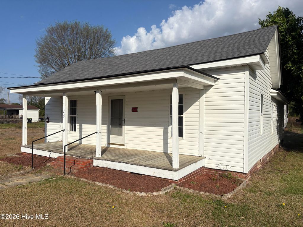 Photo of 122 E Main Street, Eureka, NC 27830 (MLS # 100564642)