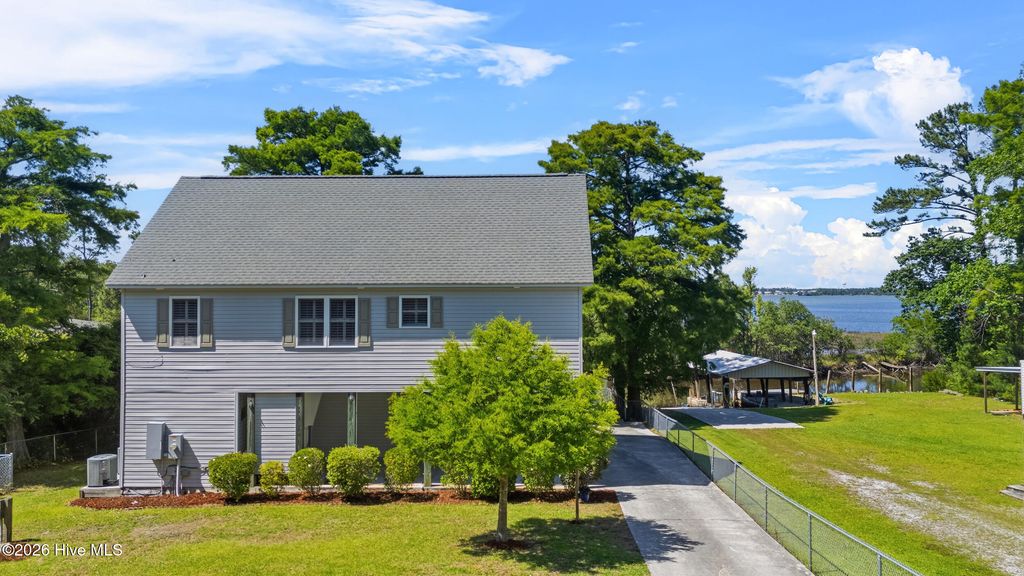 Photo of 141 Sherrill Loop Road, Sneads Ferry, NC 28460 (MLS # 100575252)