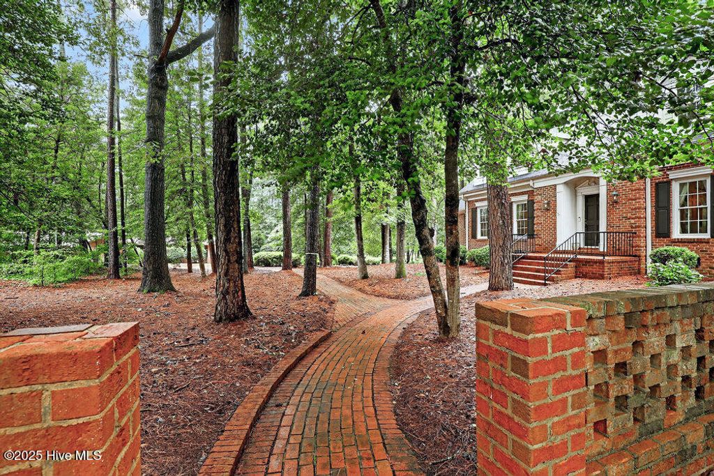 Photo of 102 Cedar Lane, Clinton, NC 28328 (MLS # 100523756)