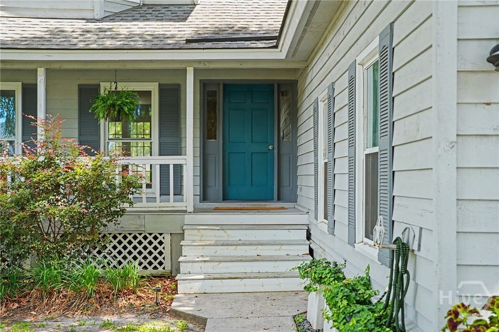 Photo of 5 Lantern Lane, Savannah, GA 31410 (MLS # SA357817)