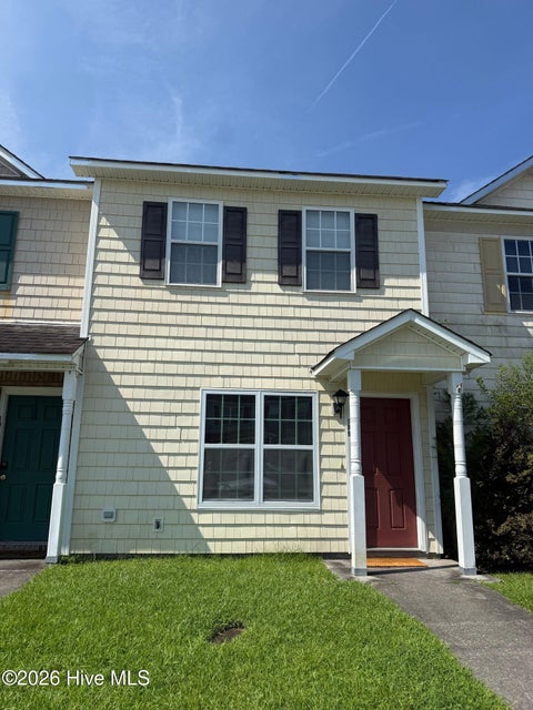 Townhouse For Rent - 109 Bridgewood Drive<br/> Onslow County, Jacksonville, NC 28546