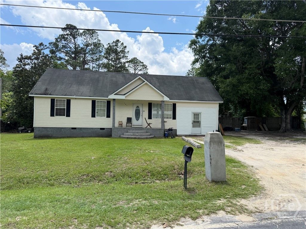 Photo of 131 Rainbow Ridge Road, Swainsboro, GA 30401 (MLS # SA357538)