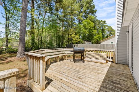 Tiny photo for 313 Running Road, Jacksonville, NC 28546 (MLS # 100568901)