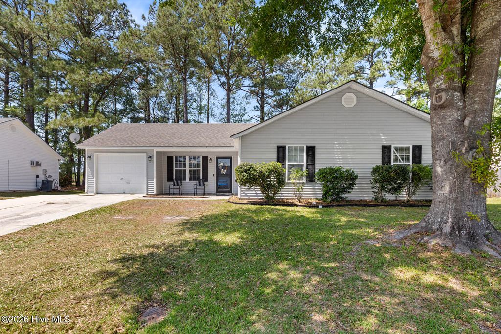 Photo of 313 Running Road, Jacksonville, NC 28546 (MLS # 100568901)