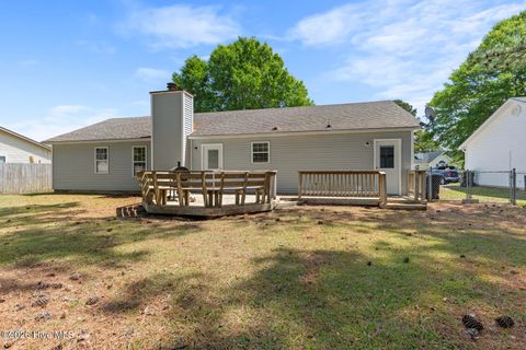 Tiny photo for 313 Running Road, Jacksonville, NC 28546 (MLS # 100568901)