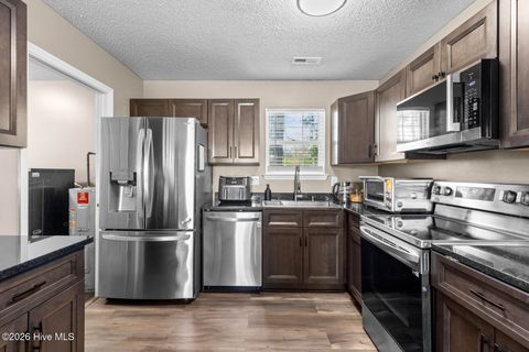 Tiny photo for 313 Running Road, Jacksonville, NC 28546 (MLS # 100568901)