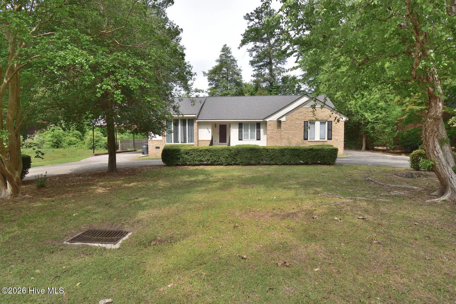 1016 Niblick Drive