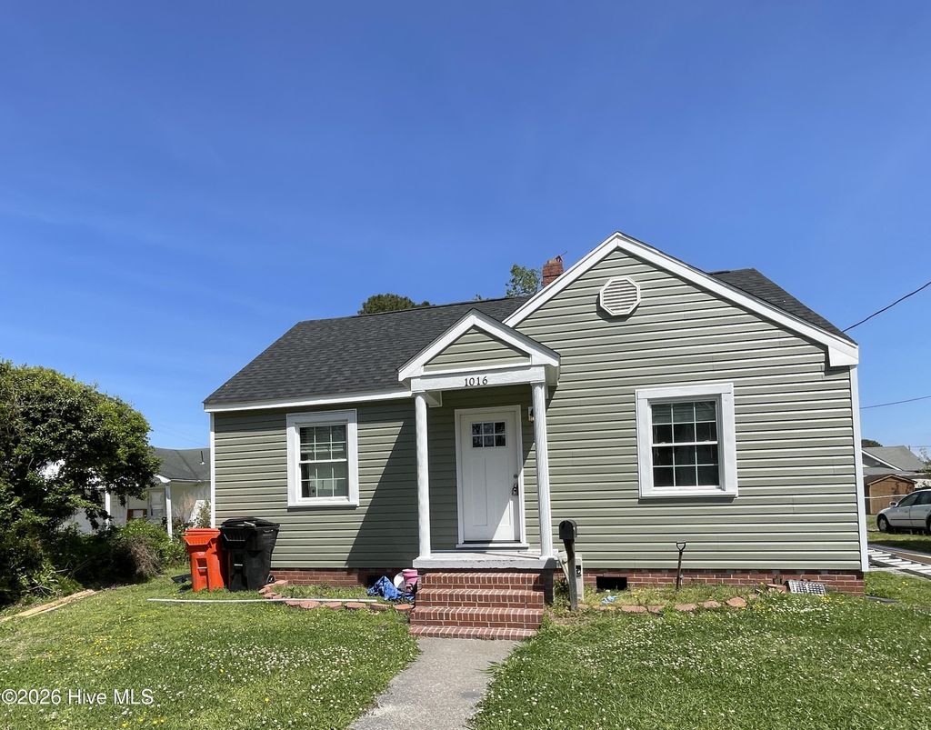 Photo of 1016 Cedar Street, Elizabeth City, NC 27909 (MLS # 100565756)