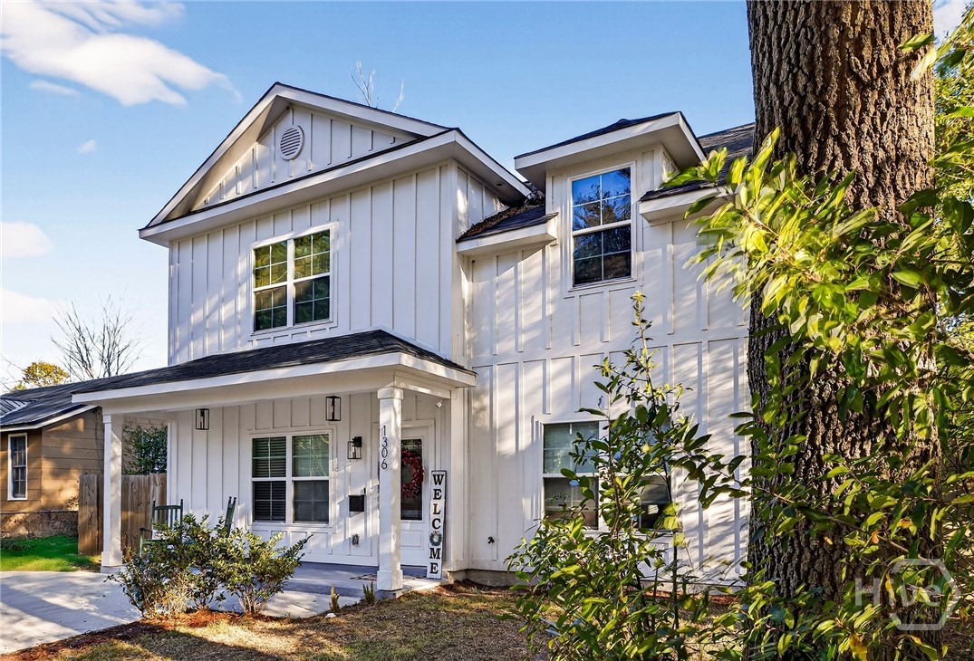 1306 E Waldburg Street