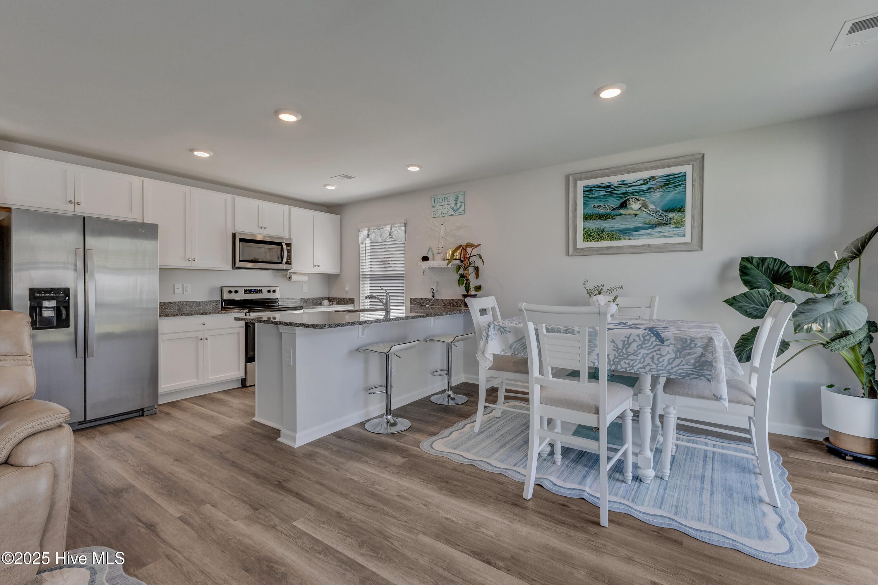 Leland, North Carolina 28451, United States, 4 Bedrooms Bedrooms, ,3 BathroomsBathrooms,Residential,Active,256058