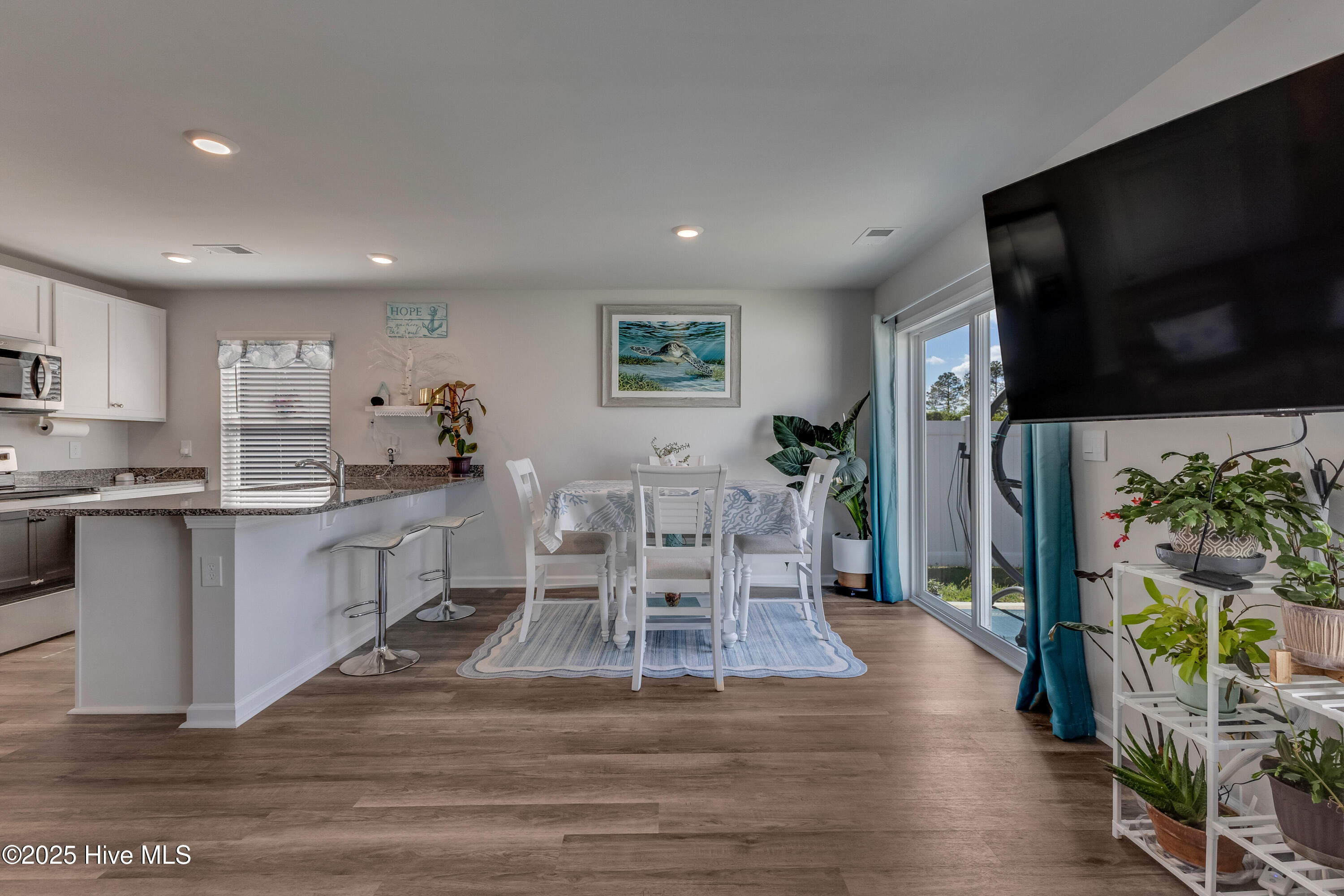 Leland, North Carolina 28451, United States, 4 Bedrooms Bedrooms, ,3 BathroomsBathrooms,Residential,Active,256058