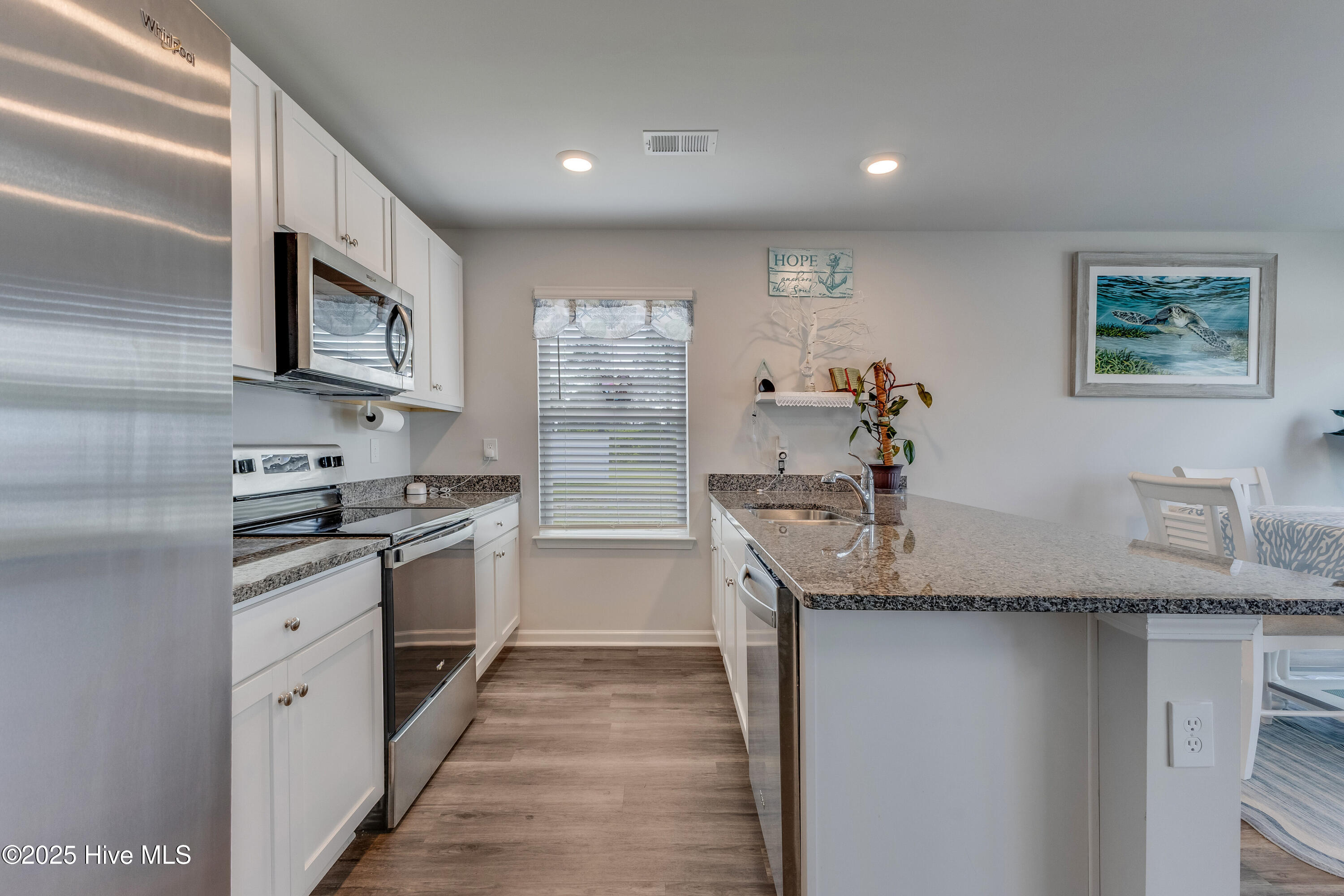 Leland, North Carolina 28451, United States, 4 Bedrooms Bedrooms, ,3 BathroomsBathrooms,Residential,Active,256058