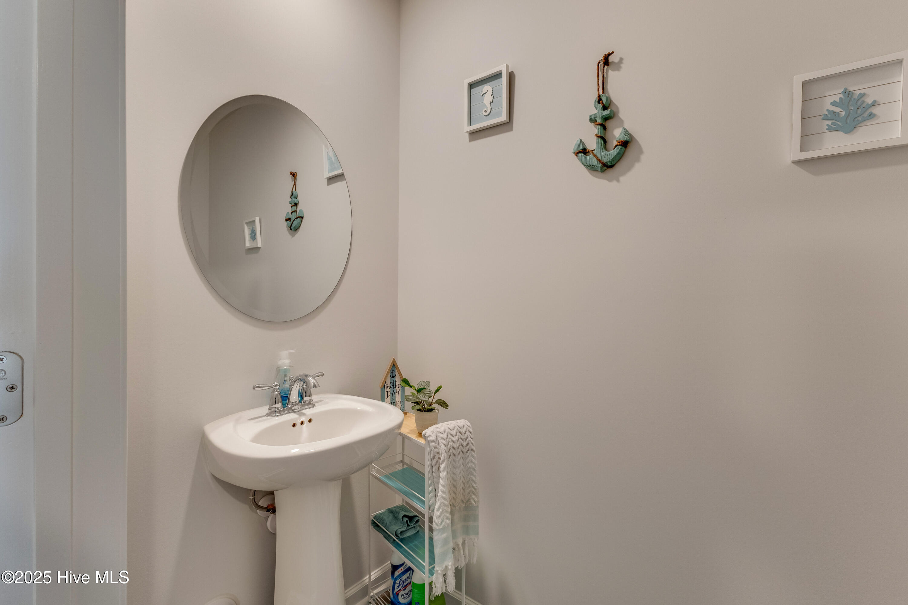 Leland, North Carolina 28451, United States, 4 Bedrooms Bedrooms, ,3 BathroomsBathrooms,Residential,Active,256058