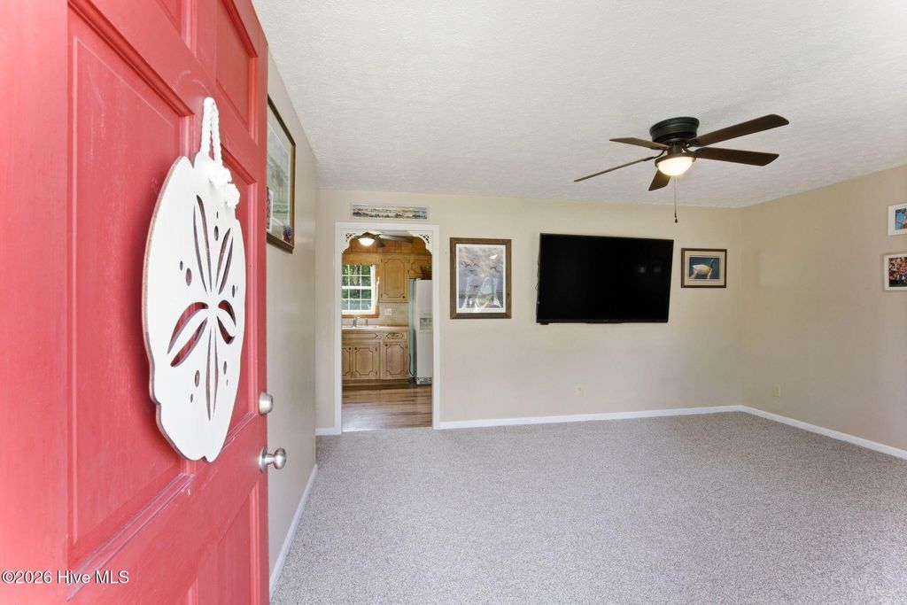 Photo of 409 Bradford Drive, New Bern, NC 28560 (MLS # 100570781)