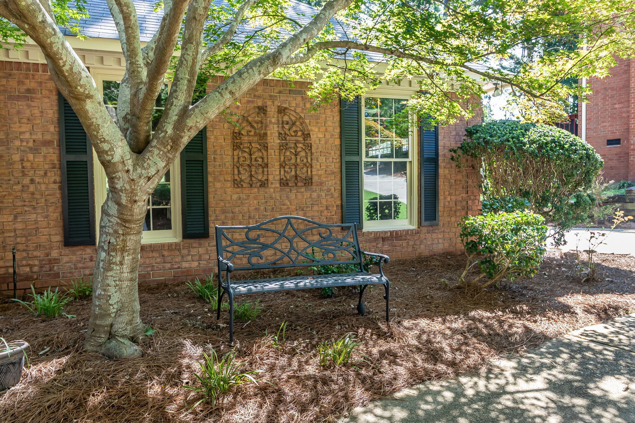 412 Hastings Place