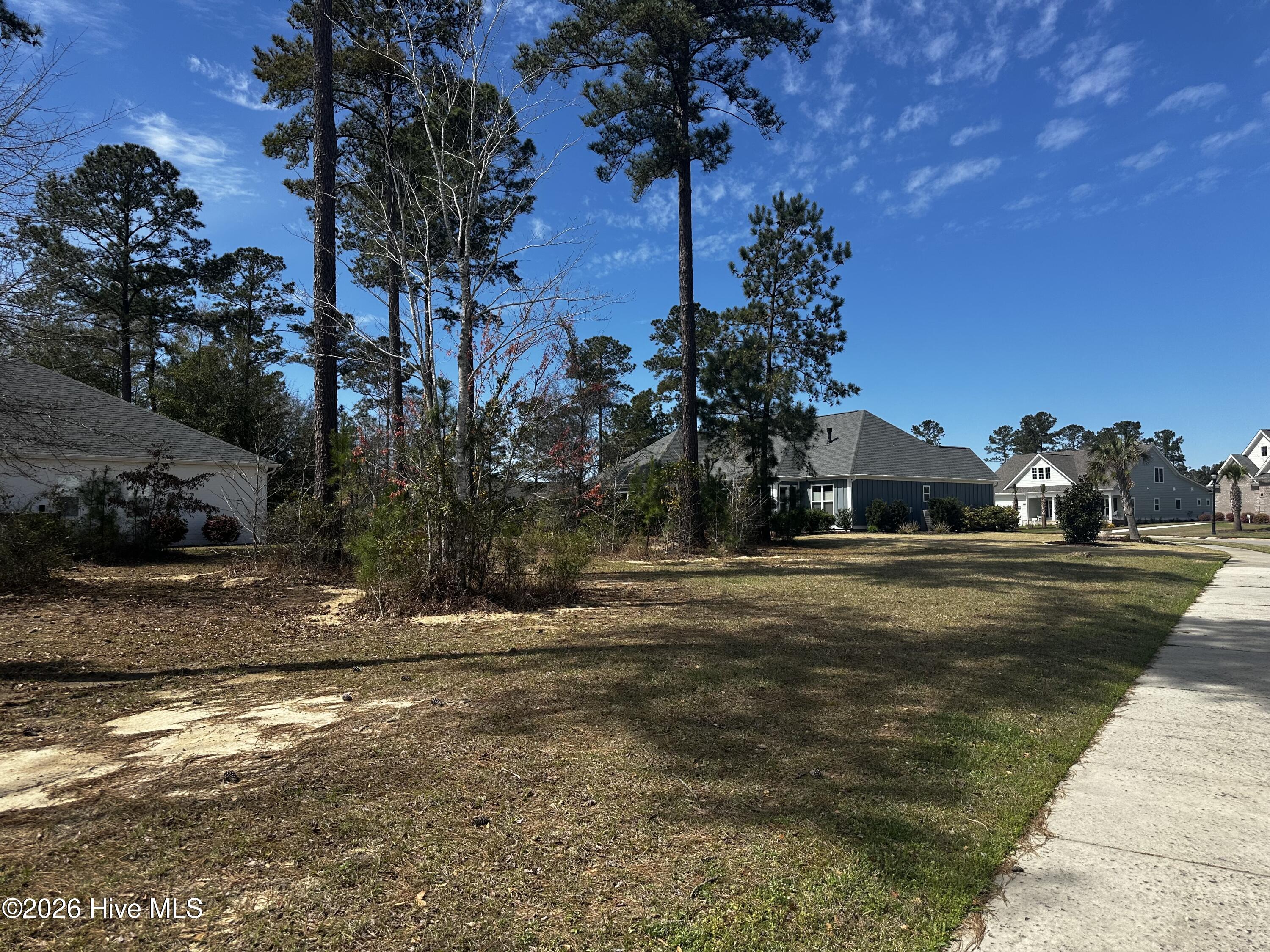 2572 165 E Timber Crest Drive NE