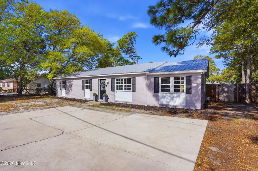 Photo of 502 Beasley Road, Wilmington, NC 28409 (MLS # 100566479)