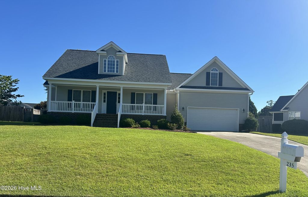 Photo of 235 Venturi Drive, New Bern, NC 28560 (MLS # 100587348)