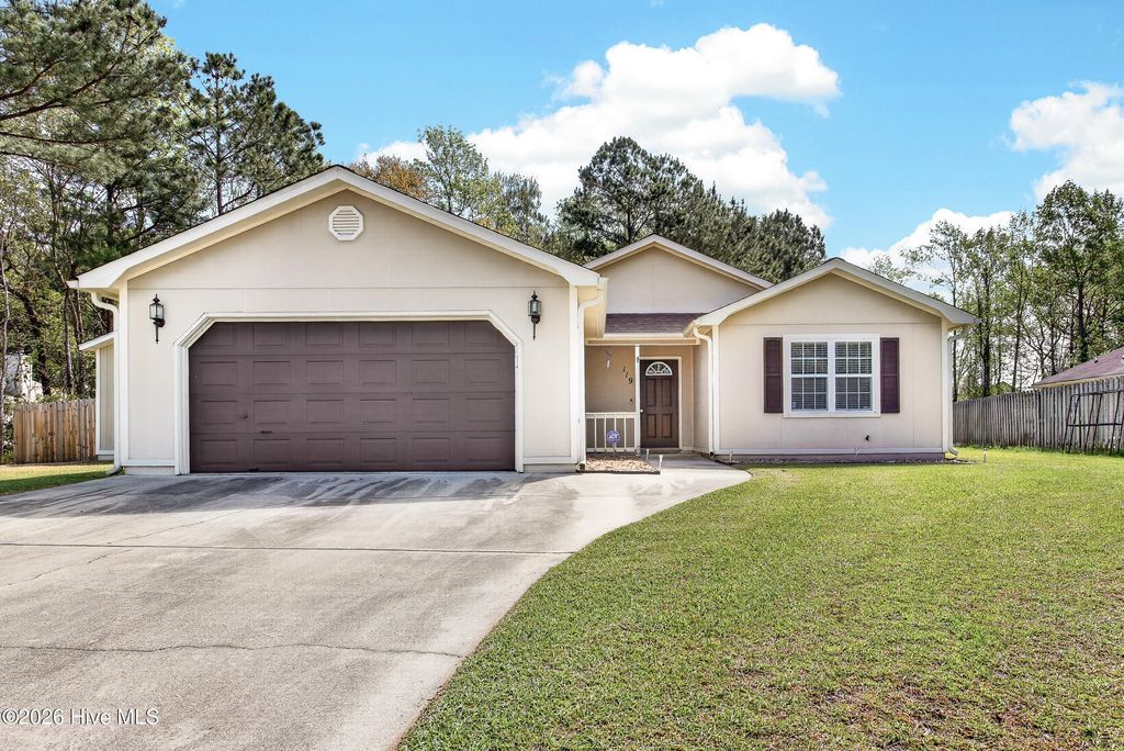 Photo of 119 Foxlair Drive, Hubert, NC 28539 (MLS # 100566424)