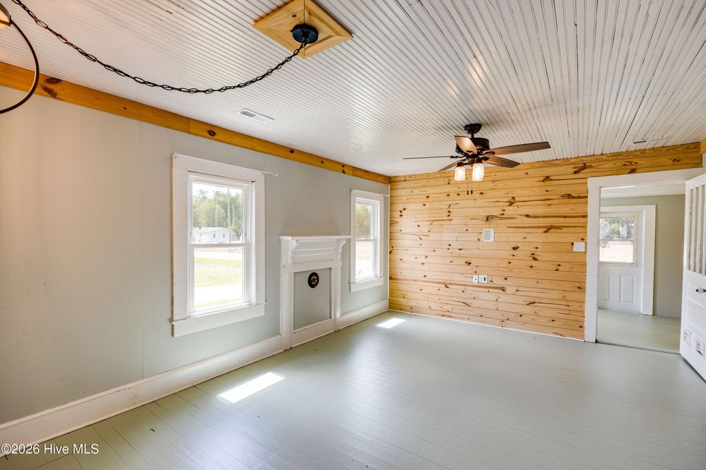 Photo of 258 Main Street, Pinetown, NC 27865 (MLS # 100567702)