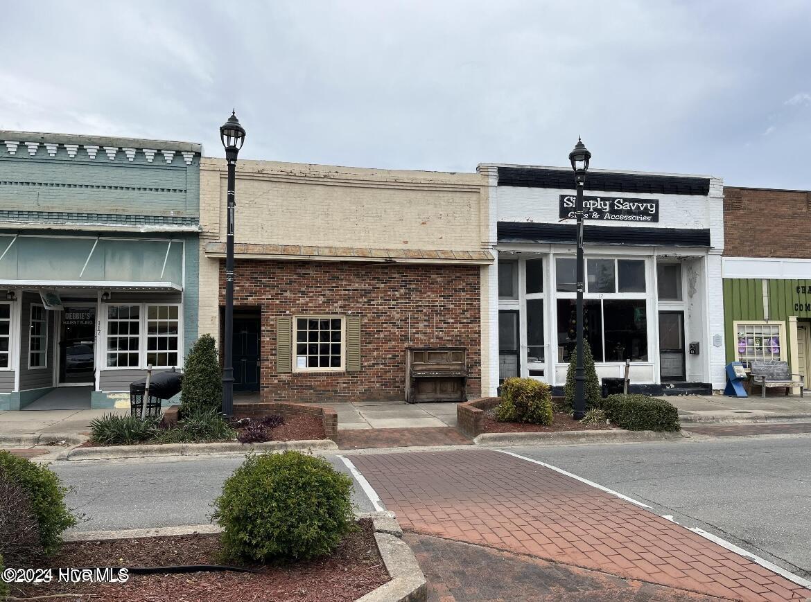 119 N Center Street