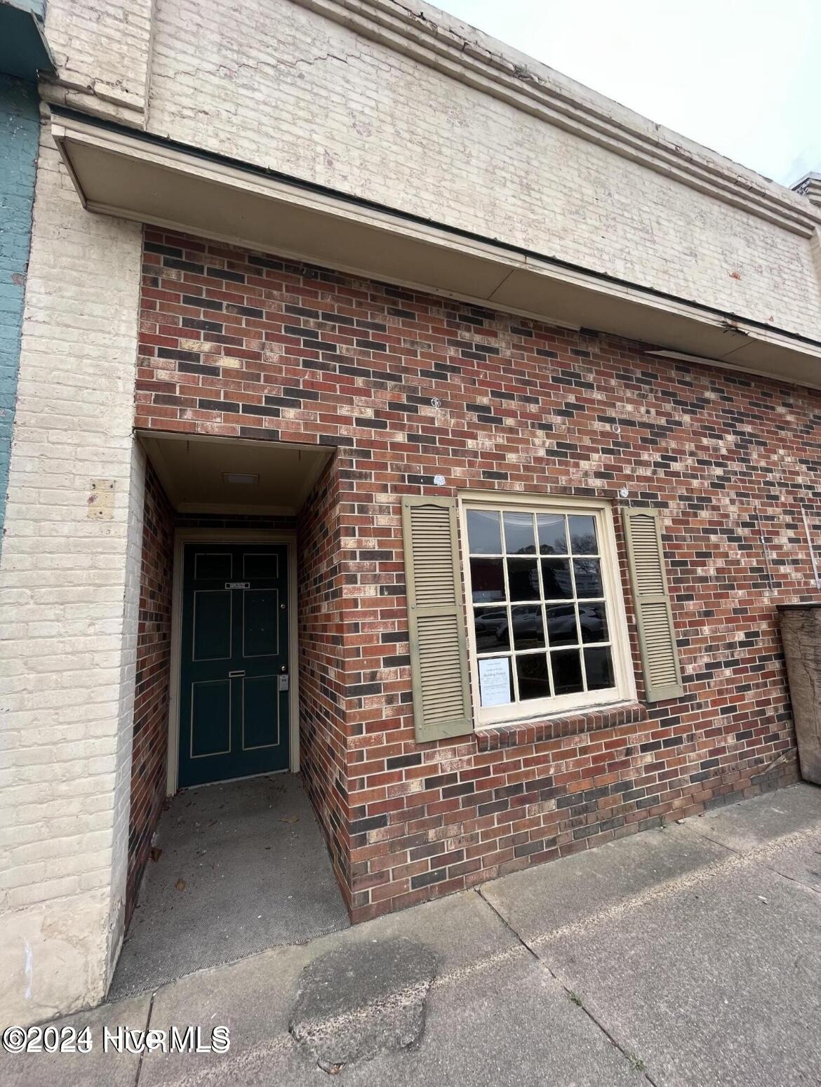 119 N Center Street