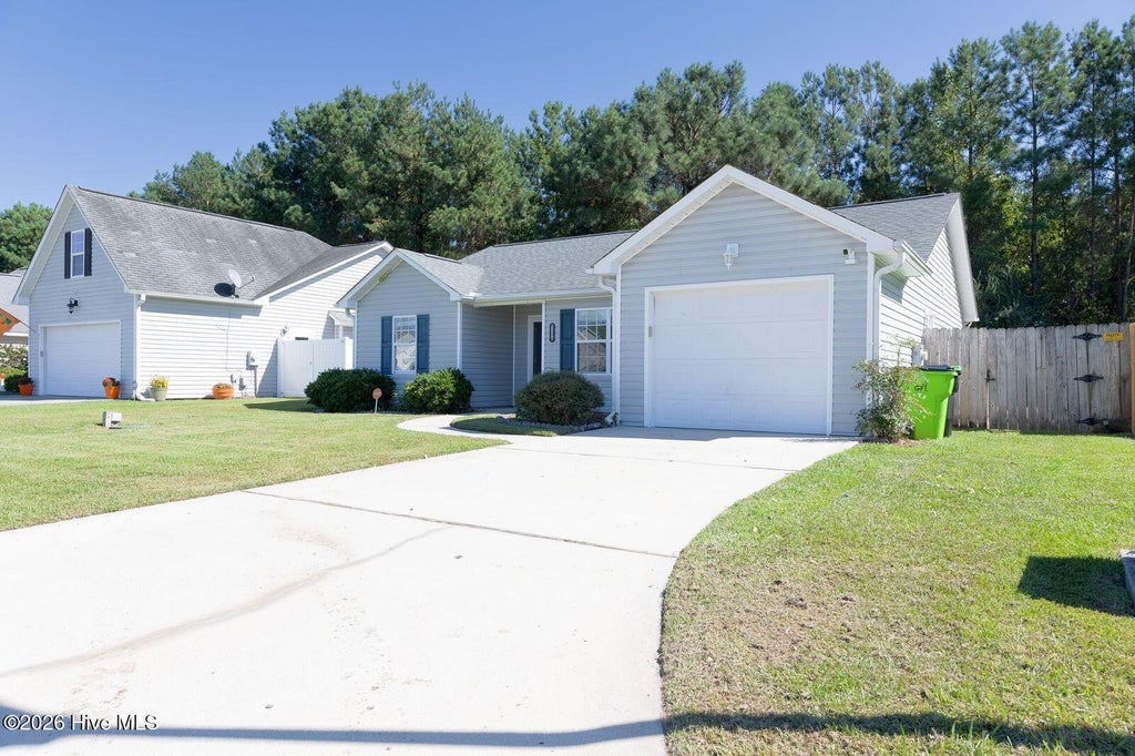 Photo of 110 Crooked Run Drive, New Bern, NC 28560 (MLS # 100610645)