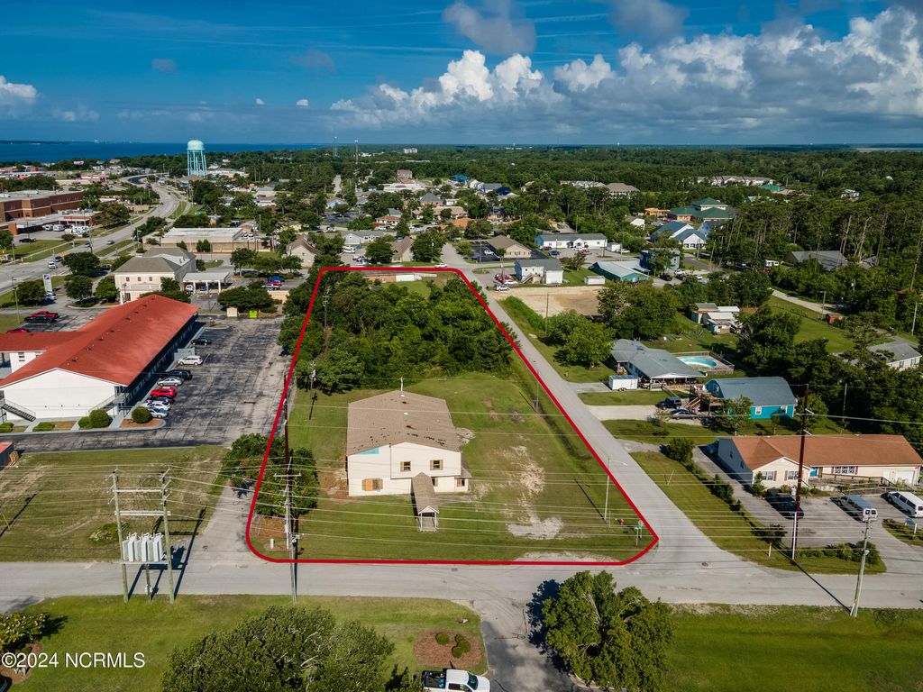 Photo of 212 N 35th Street, Morehead City, NC 28557 (MLS # 100458912)