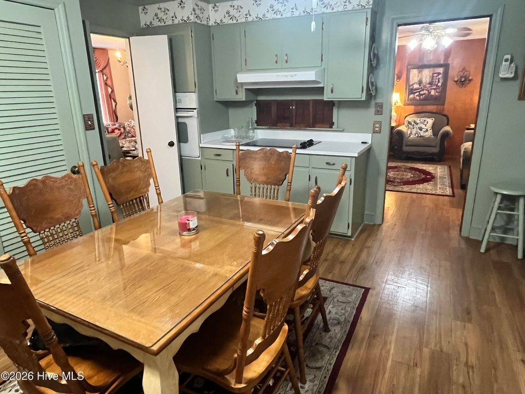 Photo of 435 Edgewood Circle, Whiteville, NC 28472 (MLS # 100574785)