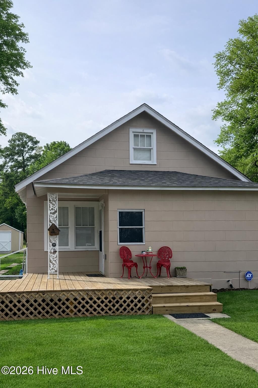 Photo of 1001 Parsonage Street, Elizabeth City, NC 27909 (MLS # 100556415)