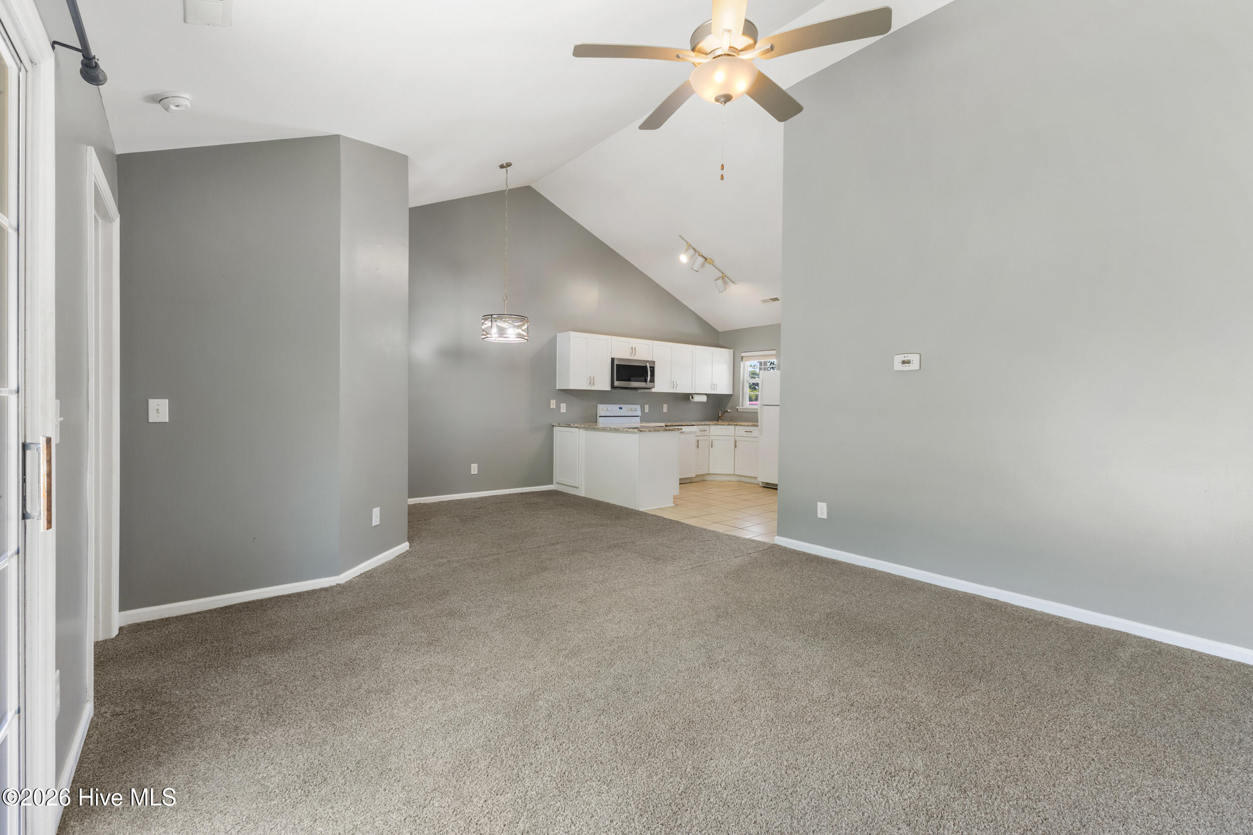 3004 Lauren Place Drive Apt 101