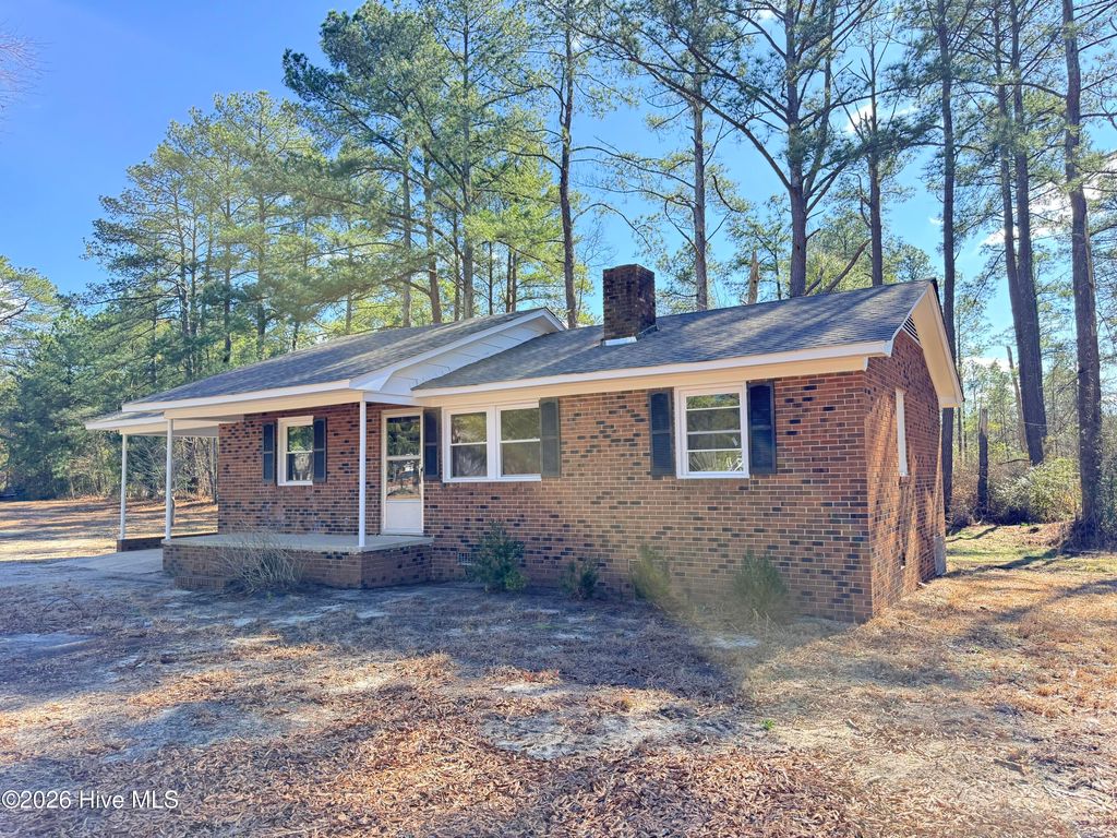 Photo of 2220 NC-211 Hwy, Eagle Springs, NC 27242 (MLS # 100557674)