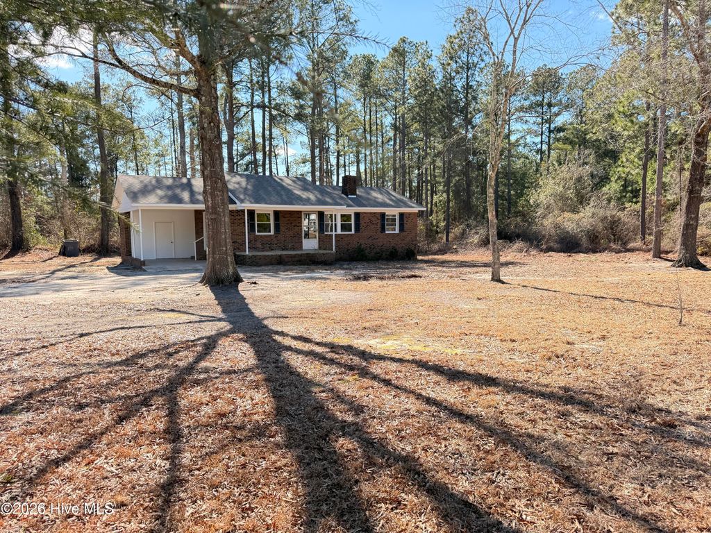Photo of 2220 NC-211 Hwy, Eagle Springs, NC 27242 (MLS # 100557674)