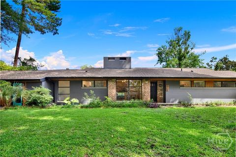Homes For Sale - 200 Kinzie Avenue<br/> Savannah, GA 31404