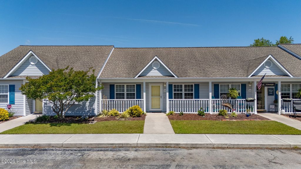Photo of 1603 Courtyard East, Beaufort, NC 28516 (MLS # 100572403)