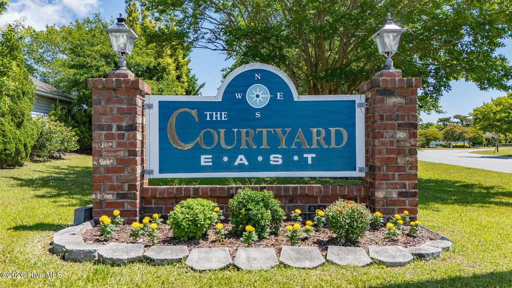 Photo of 1603 Courtyard East, Beaufort, NC 28516 (MLS # 100572403)