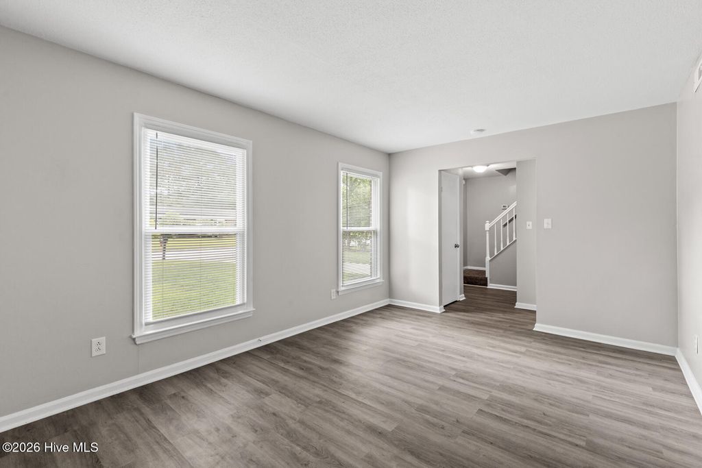 Photo of 108 Meadowview Court, Jacksonville, NC 28546 (MLS # 100585583)