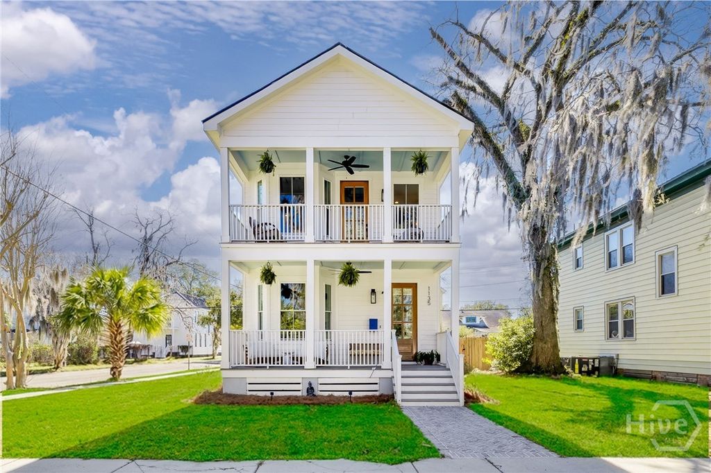 Photo of 1135 E Park Avenue, Savannah, GA 31404 (MLS # SA349662)