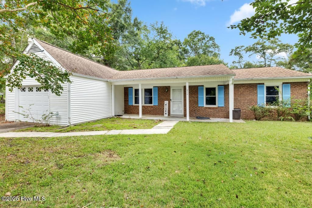 Photo of 212 Kerry Court, Jacksonville, NC 28546 (MLS # 100530493)