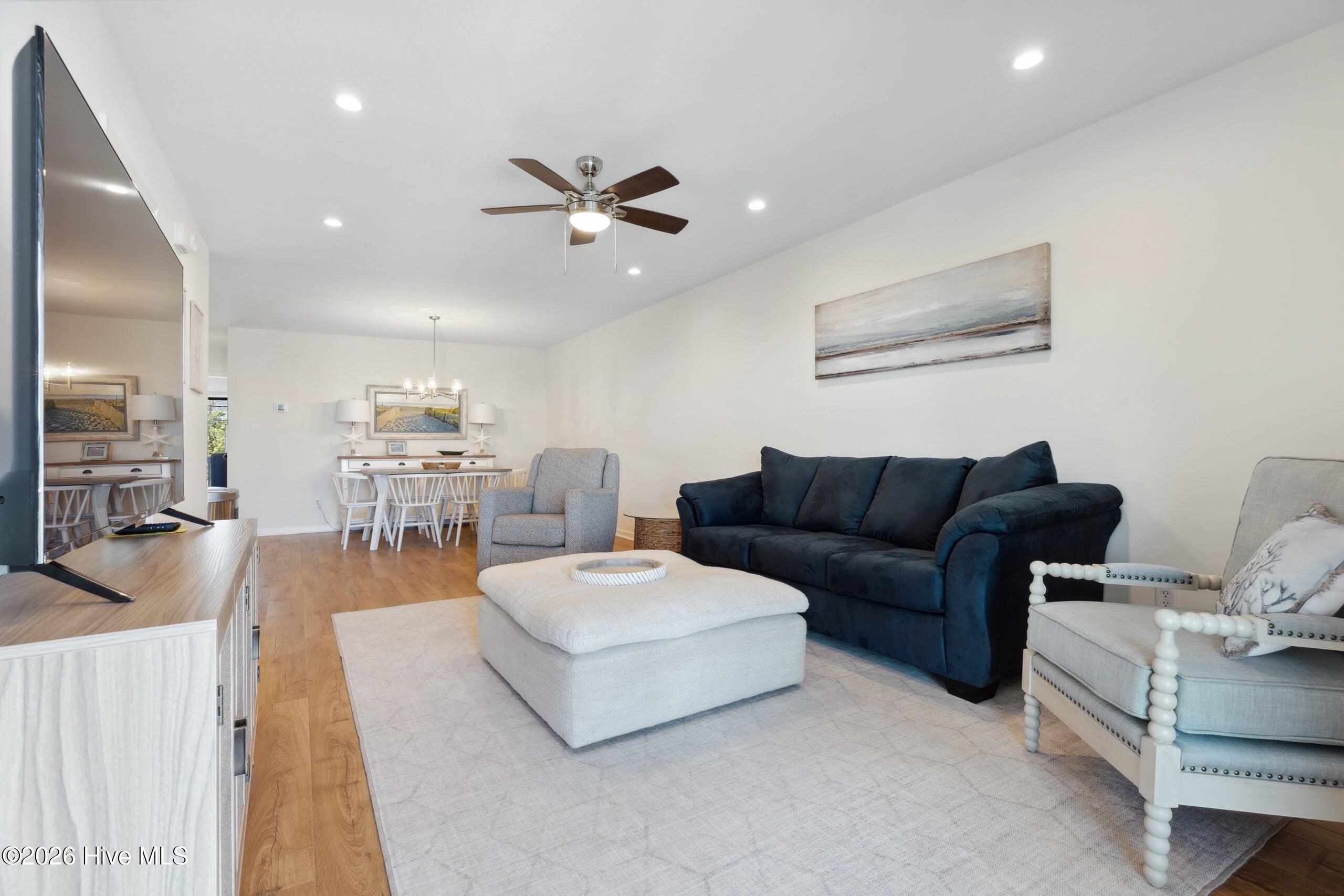 608 N Carolina Beach Avenue N Unit 1b