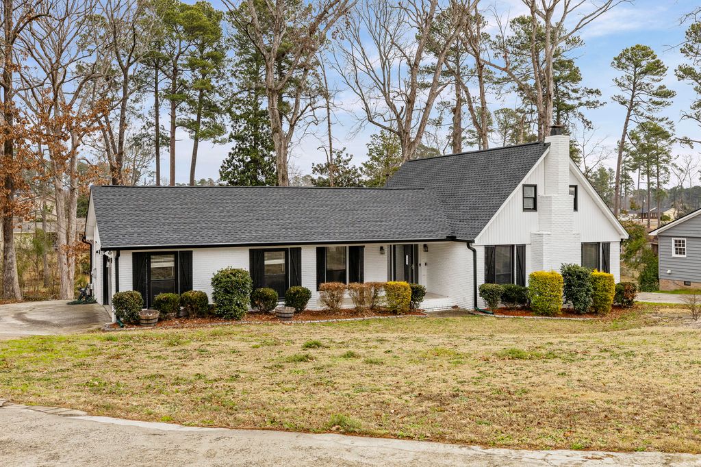 Photo of 1304 Dominica Drive, Augusta, GA 30909 (MLS # 555515)