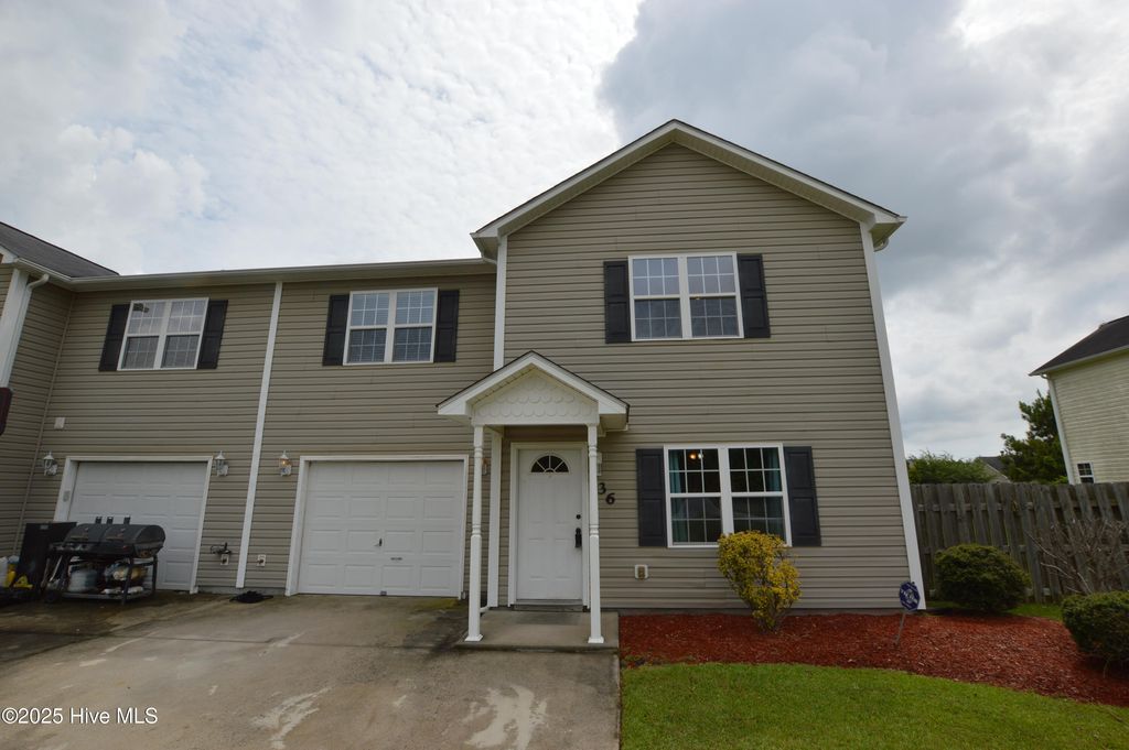 Photo of 236 Smallwood Road, Hubert, NC 28539 (MLS # 100544188)