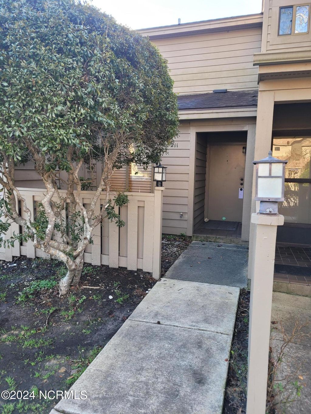 Photo of 211 Saint Luke Court, Wilmington, NC 28409 (MLS # 100565736)