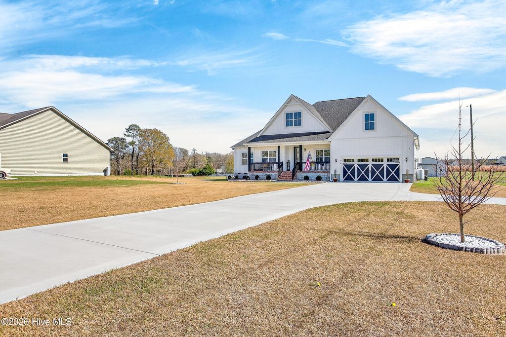 Photo of 308 Francktown Road, Richlands, NC 28574 (MLS # 100561338)